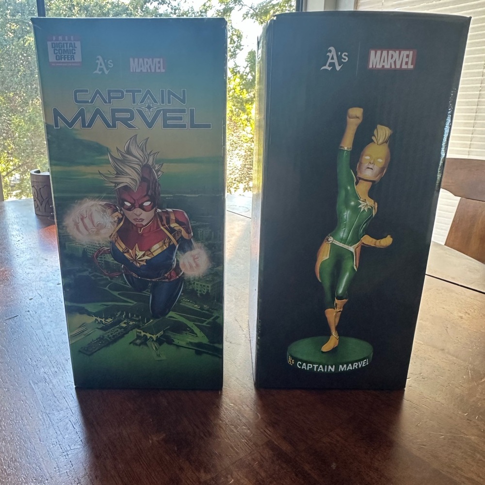 2 Marvel Captain Marvel Green and Gold Bobblehead
